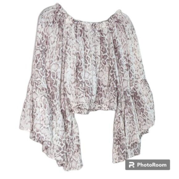 Olivaceous Snakeskin Print Top Wide Flowy Flare Sleeves Boho Sz Small - Picture 1 of 3